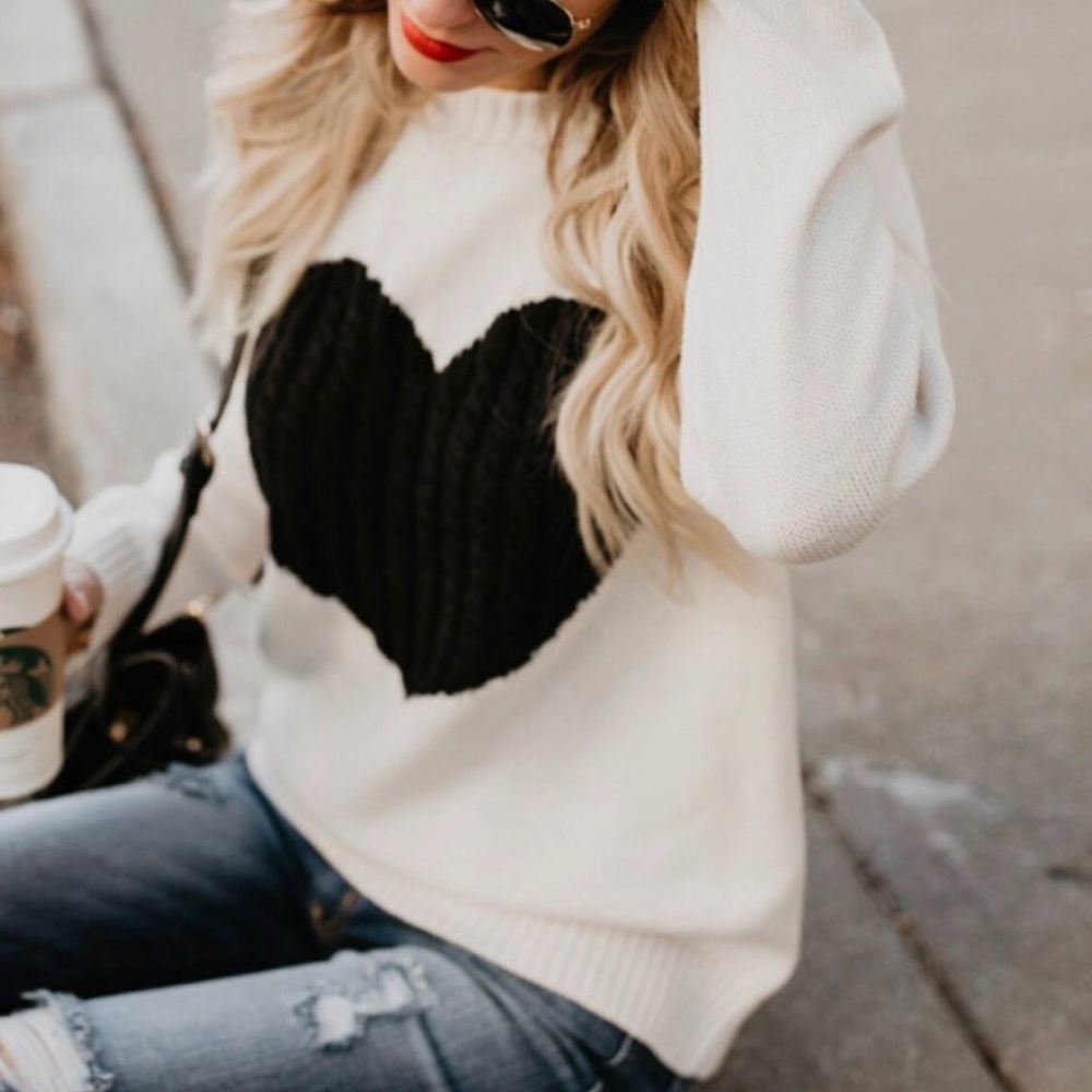✨HP! Cream & Black Knit Heart Patterned Sweater✨ - Picture 3 of 8